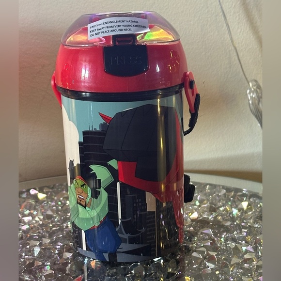 NWT - Disney Parks Pixar Sipper Cup. - Picture 2 of 6